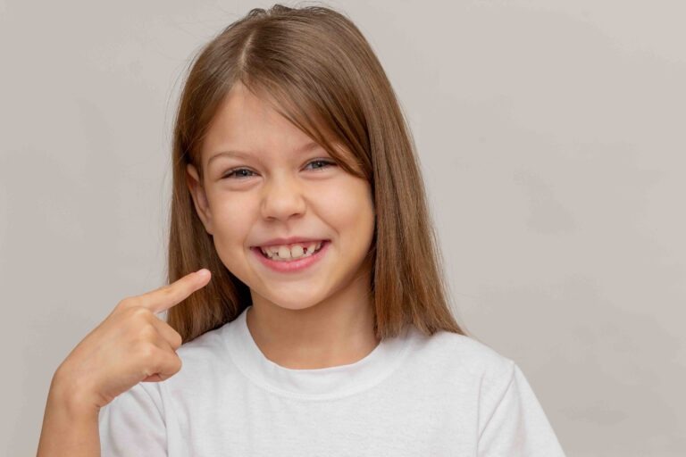 Quando spuntano i canini permanenti