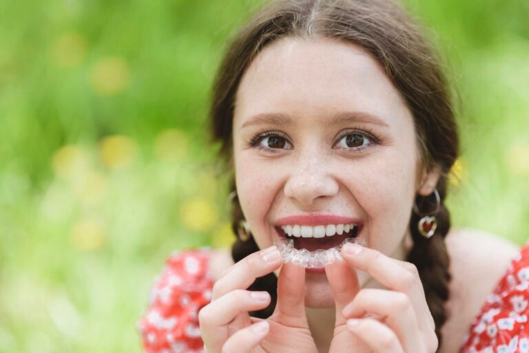 prezzi medi per raddrizzare i denti con mascherine