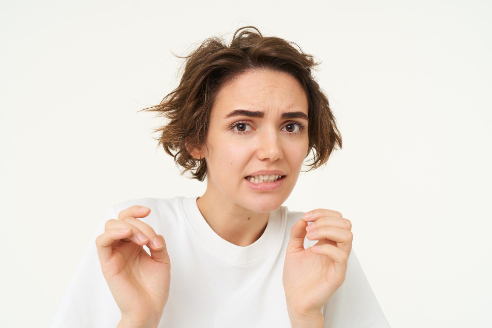 quanto costa sostituire le faccette dentali rovinate